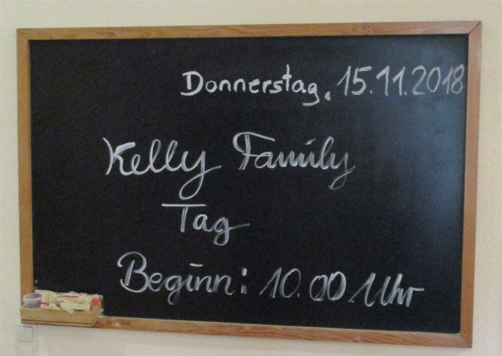 Kelly Family Tag